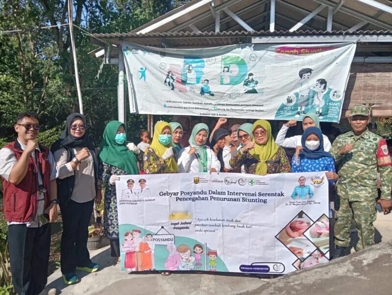 Babinsa Koramil 2202/Palabuhanratu Dampingi Gebyar Posyandu Di Kelurahan Palabuhanratu