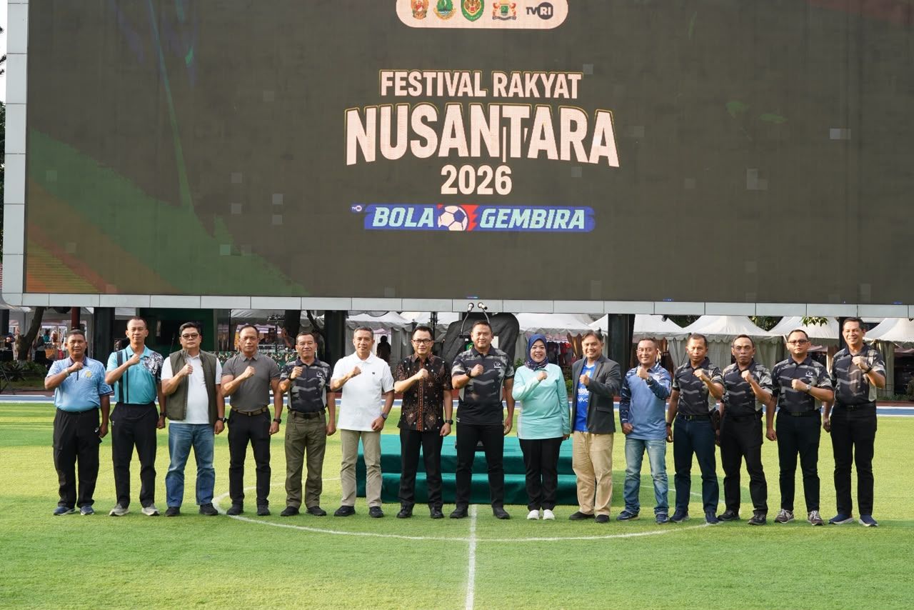 Festival Rakyat Nusantara 2026 dan Bola Gembira Meriahkan Makodam III/Siliwangi