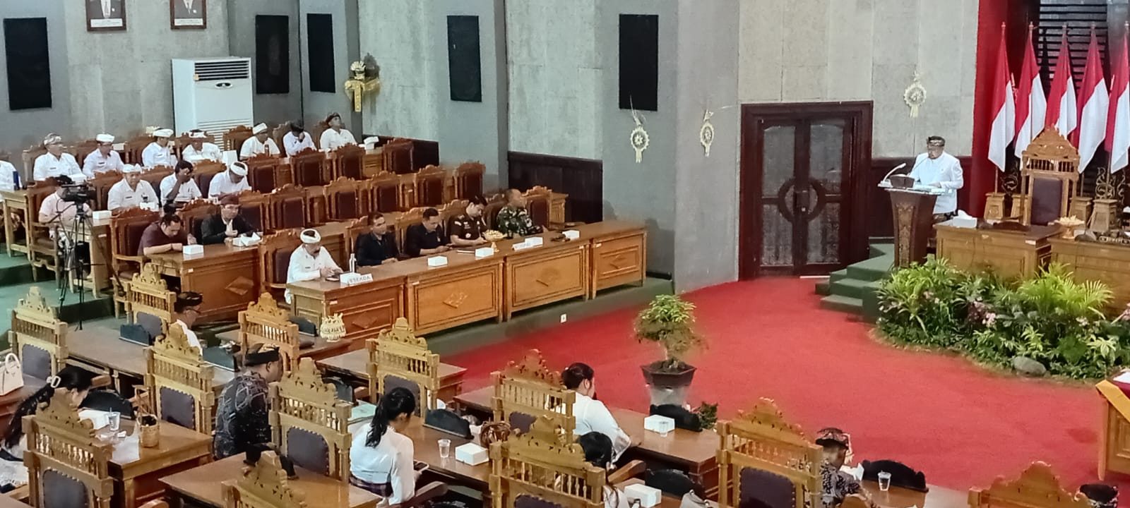Kasdim 1623/Karangasem Ikuti Rapat Paripurna DPRD Bahas Regulasi dan Pertanggungjawaban APBD