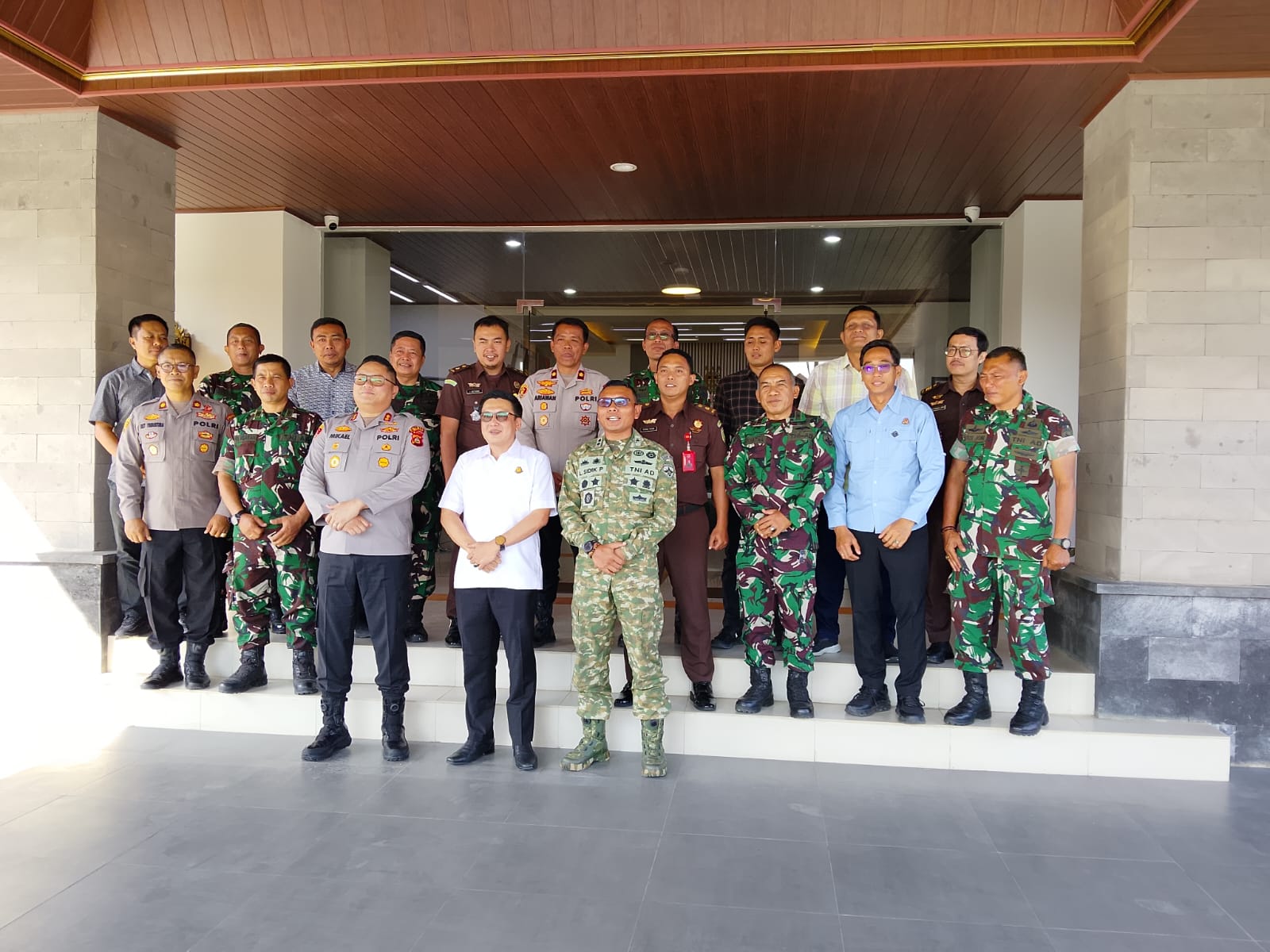 Perkuat Sinergi Penegakan Hukum, Dandim 1610/Klungkung dan Kapolres Silaturahmi ke Kejaksaan Negeri Klungkung