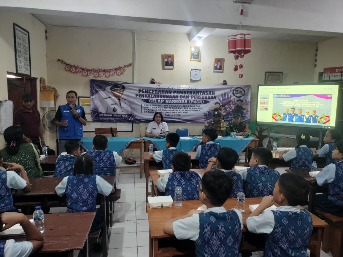 Babinsa Dauh Puri Klod Dampingi Sosialisasi P4GN Usia Dini di SD Negeri 6 Dauh Puri Klod