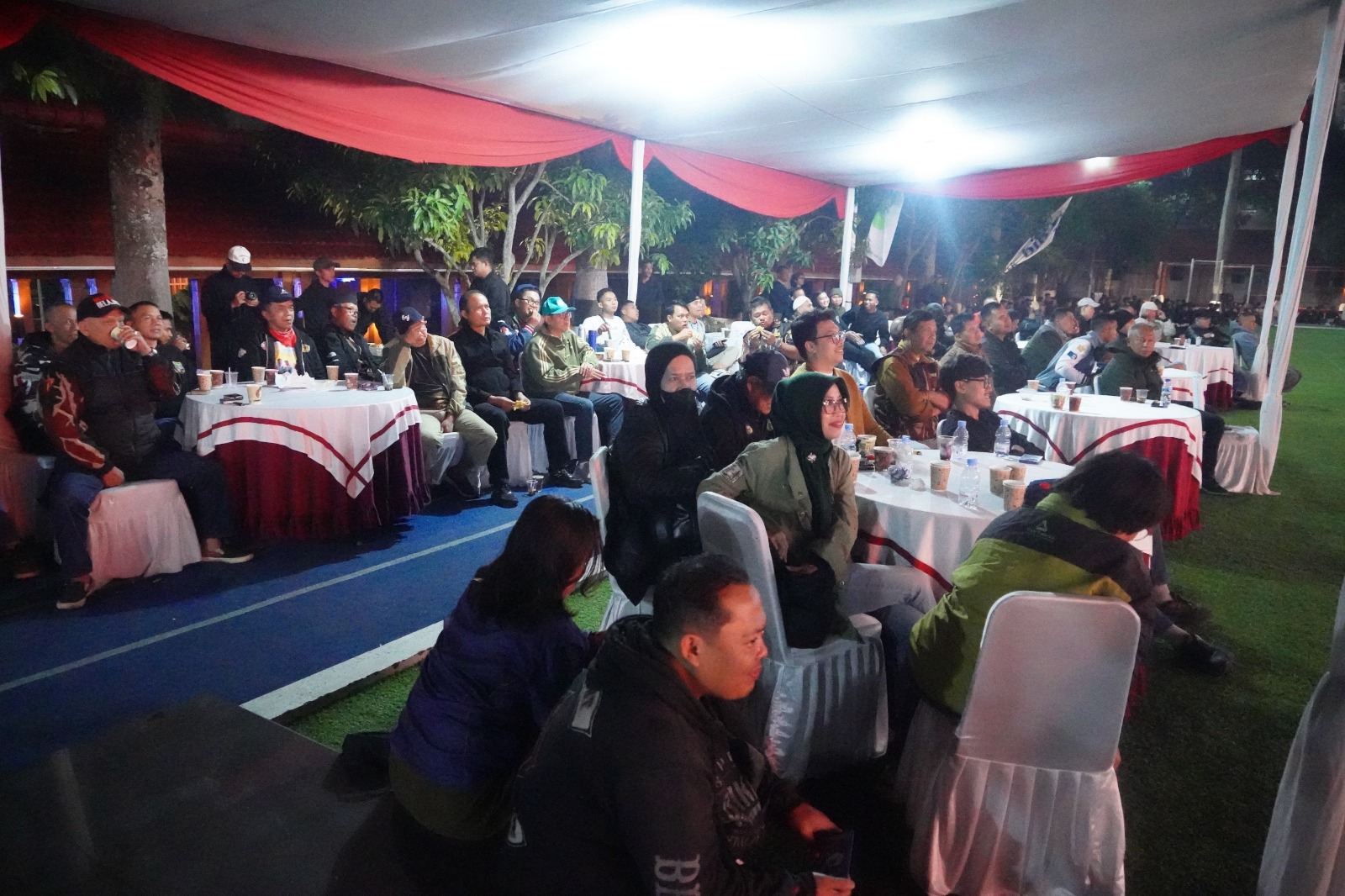 Ratusan Warga Nobar Piala Dunia 2026 di Makodam III/Siliwangi, Berlangsung Aman dan Meriah
