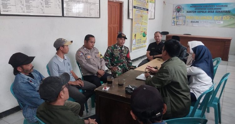 Babinsa dan Bhabinkamtibmas Perkuat Sinergi Melalui Komsos Bersama Warga Desa Sukamaju