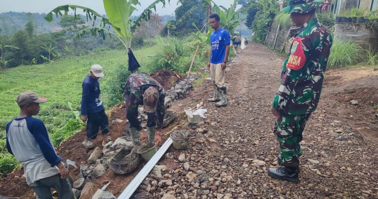 Pembangunan Jalan Karya Bhakti TNI Dorong Akses dan Kesejahteraan Pawenang