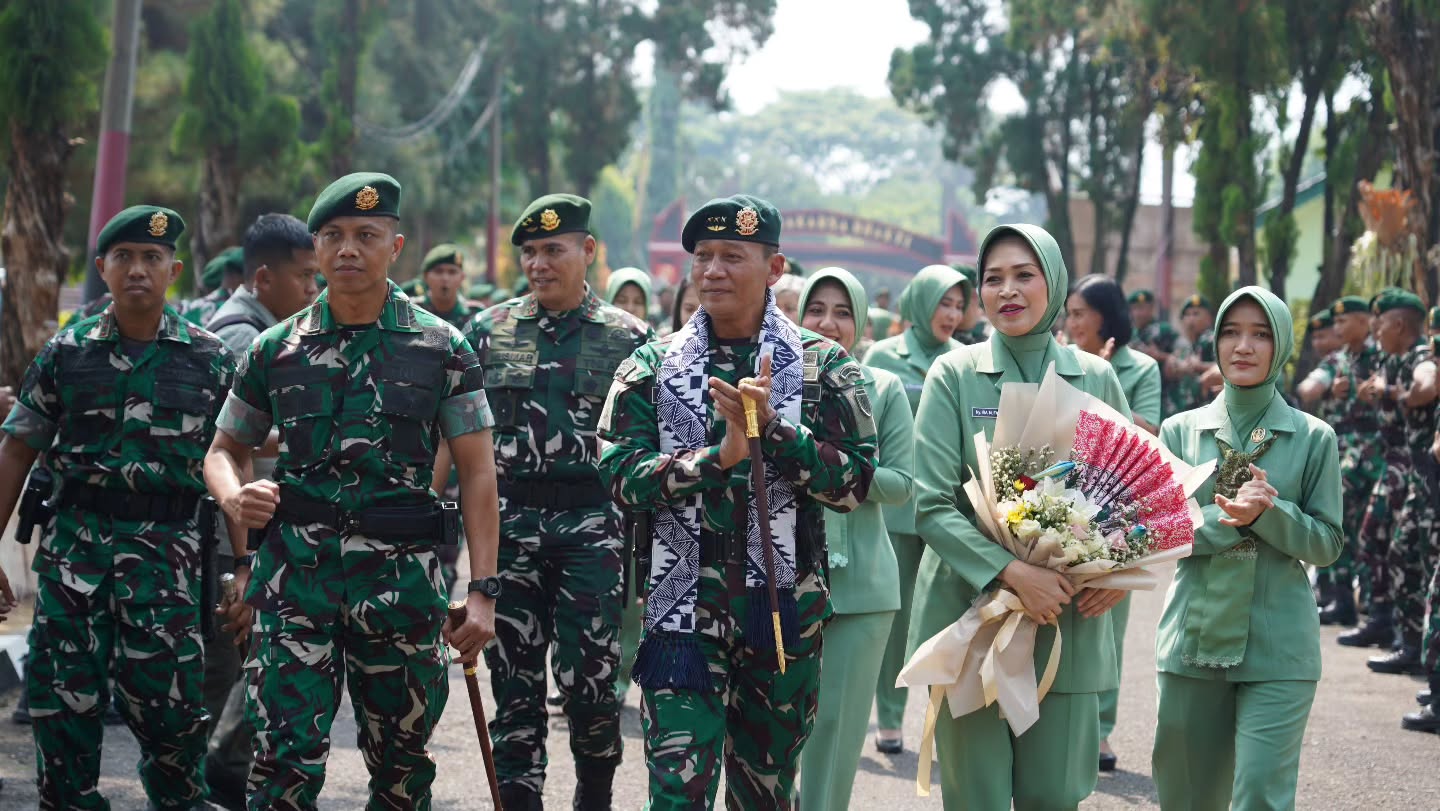Pangkostrad Kunjungi Menarmed 1 Kostrad dan Yonarmed 9 Kostrad, Tegaskan Profesionalisme Prajurit
