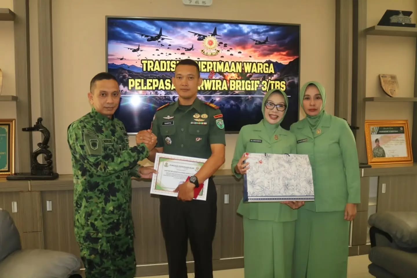 Danbrigif 3 Kostrad Pimpin Tradisi Penerimaan dan Pelepasan Perwira