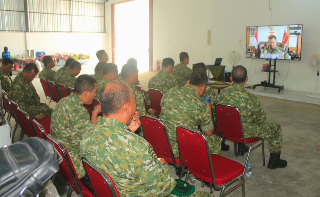Dandim 0723/Klaten Ikuti Zoom Meeting Bersama Wapang TNI Dan Tinjau Koperasi Desa Merah Putih Desa Sengon