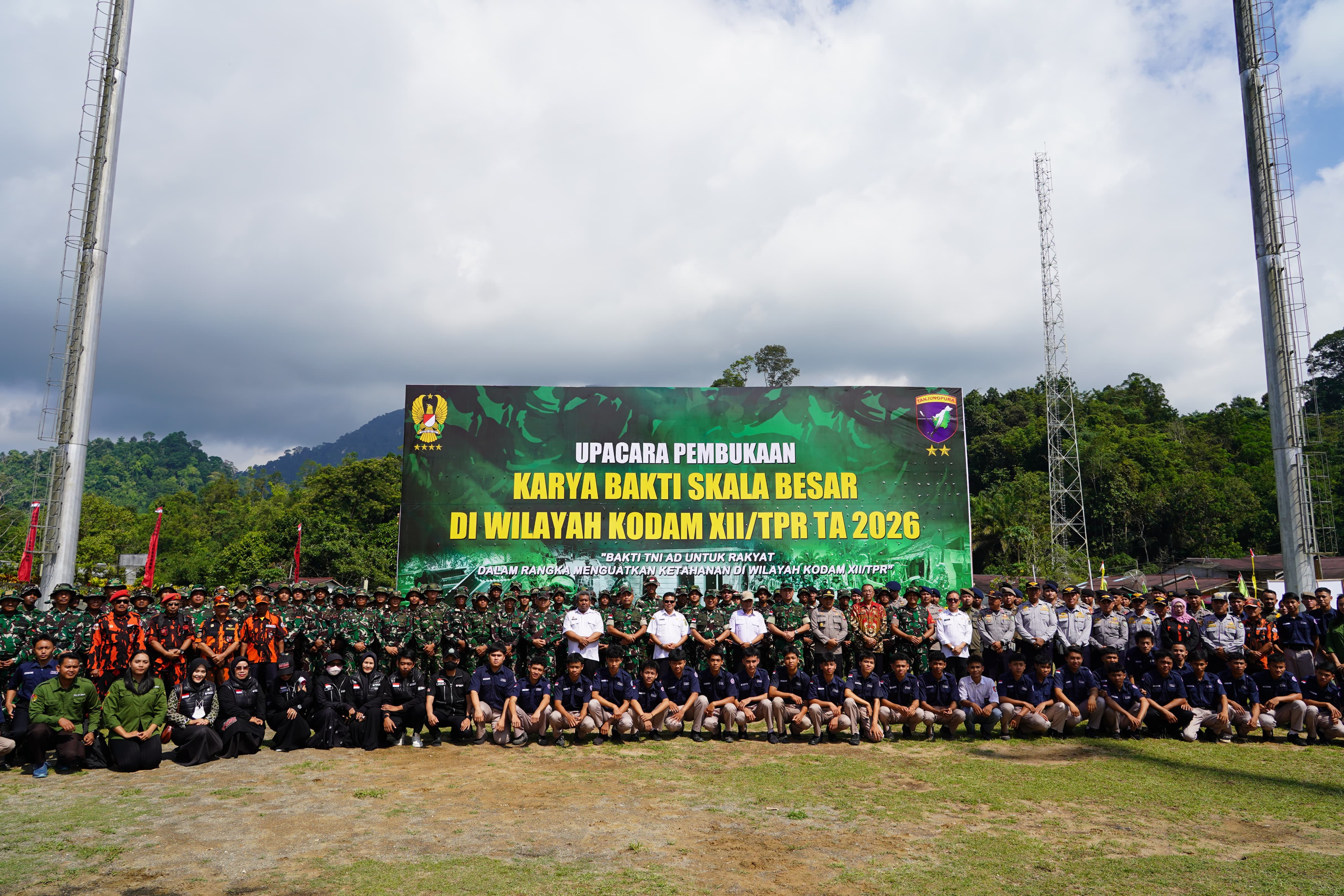 Percepat Pembangunan Perbatasan, Kodam Tanjungpura Gelar Karya Bakti Skala Besar 2026