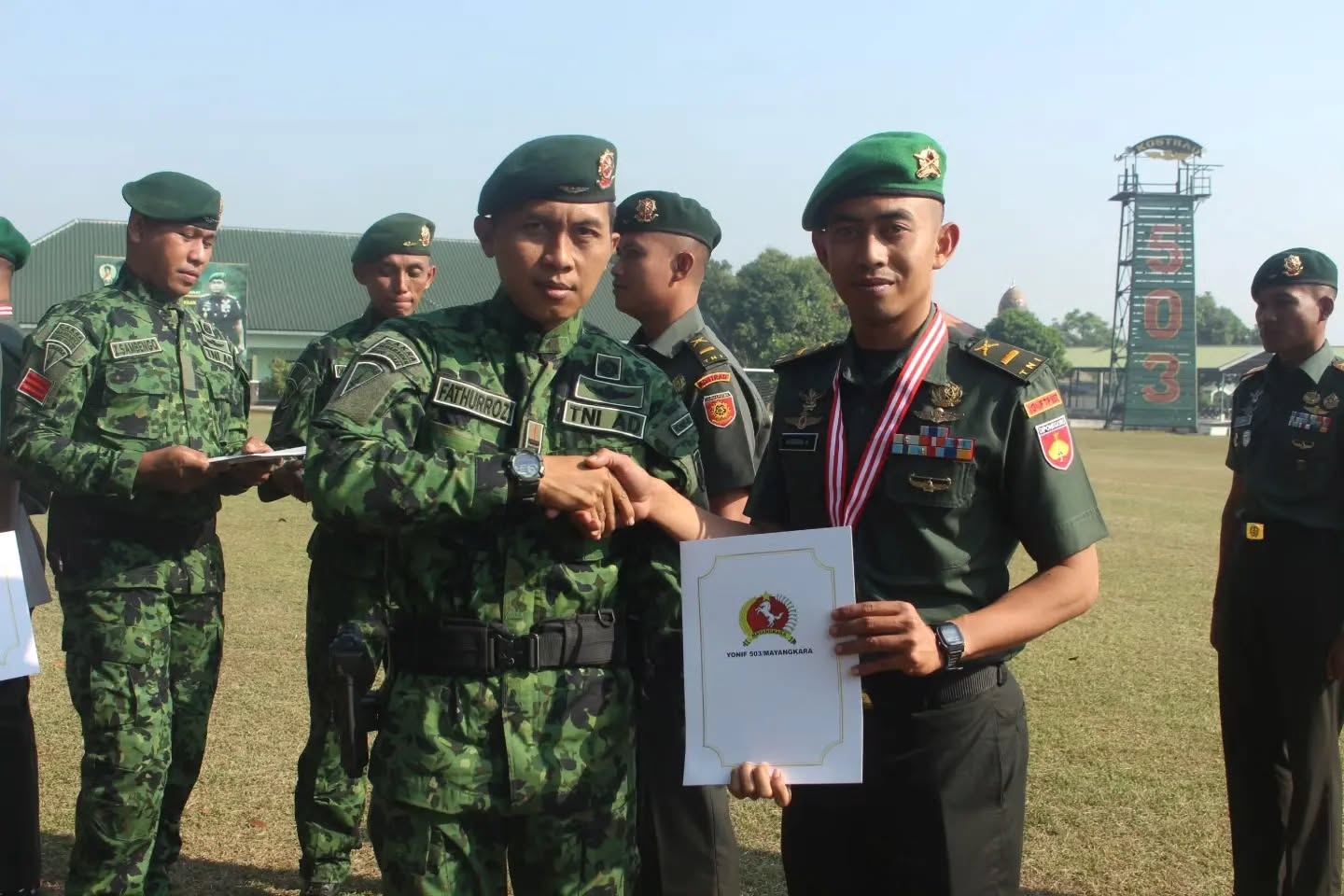 Yonif 503 Kostrad Lepas 10 Perwira dalam Tradisi Korps Raport Pindah Satuan