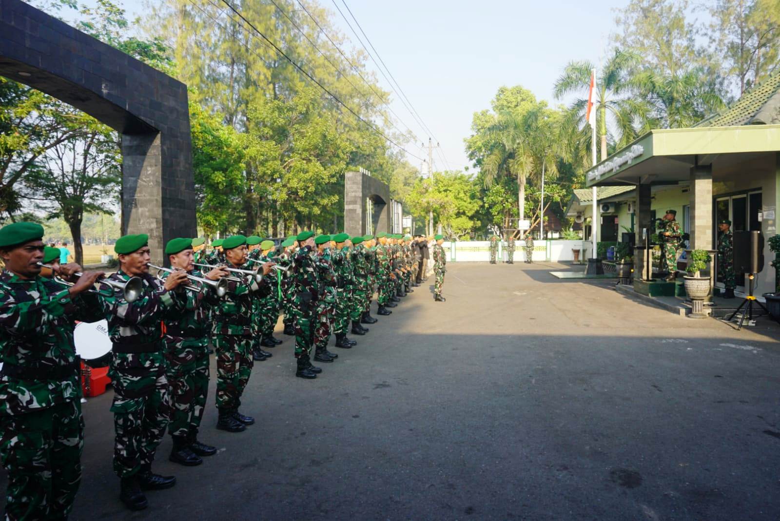 Kodim 0731/Kulon Progo Laksanakan Upacara Pengibaran Bendera