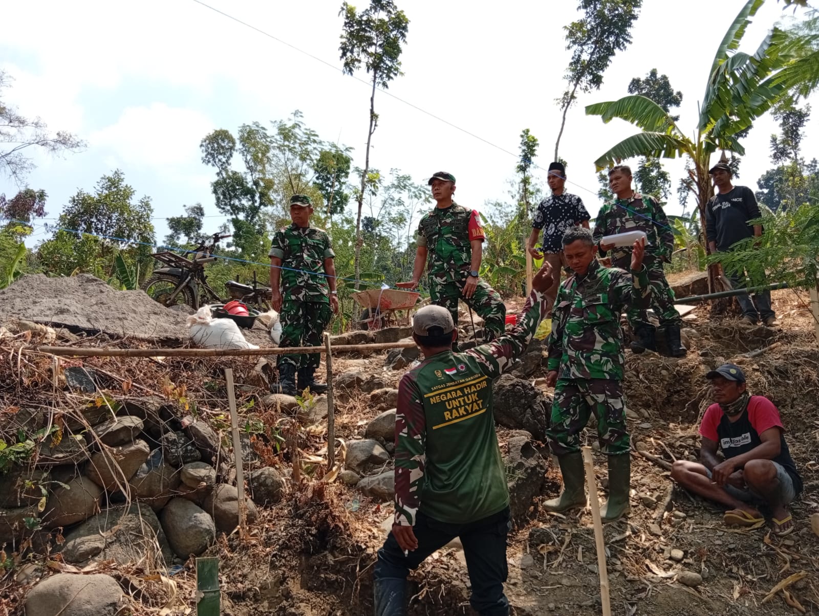Enam Jembatan Garuda Dikawal Langsung Dandim Temanggung, Wujud Nyata TNI Menjaga Kualitas Infrastruktur Demi Kesejahteraan Rakyat