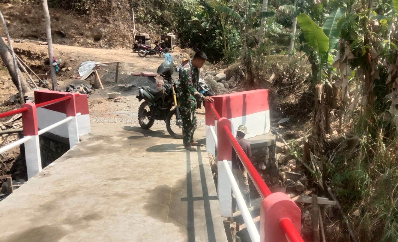 Pembangunan Jembatan Beton Sungai Pucung Giripurwo Selesai Dikerjakan