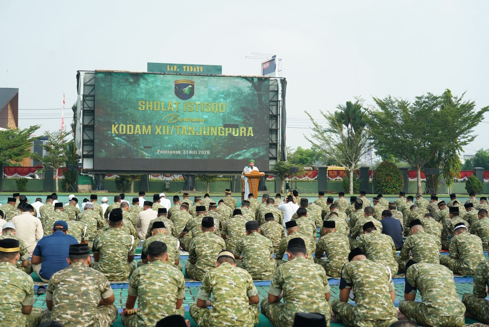 Upaya Lahir dan Batin, Ratusan Prajurit Kodam XII/Tpr Gelar Sholat Istisqo Memohon Hujan