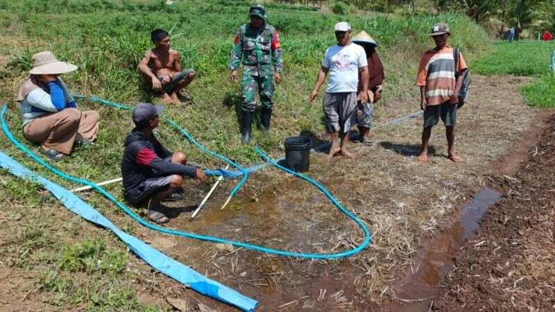 Babinsa Koramil 2214/Surade Lakukan Pengecekan Pipanisasi, Pastikan Sarana Air Bersih Berfungsi Dengan Baik
