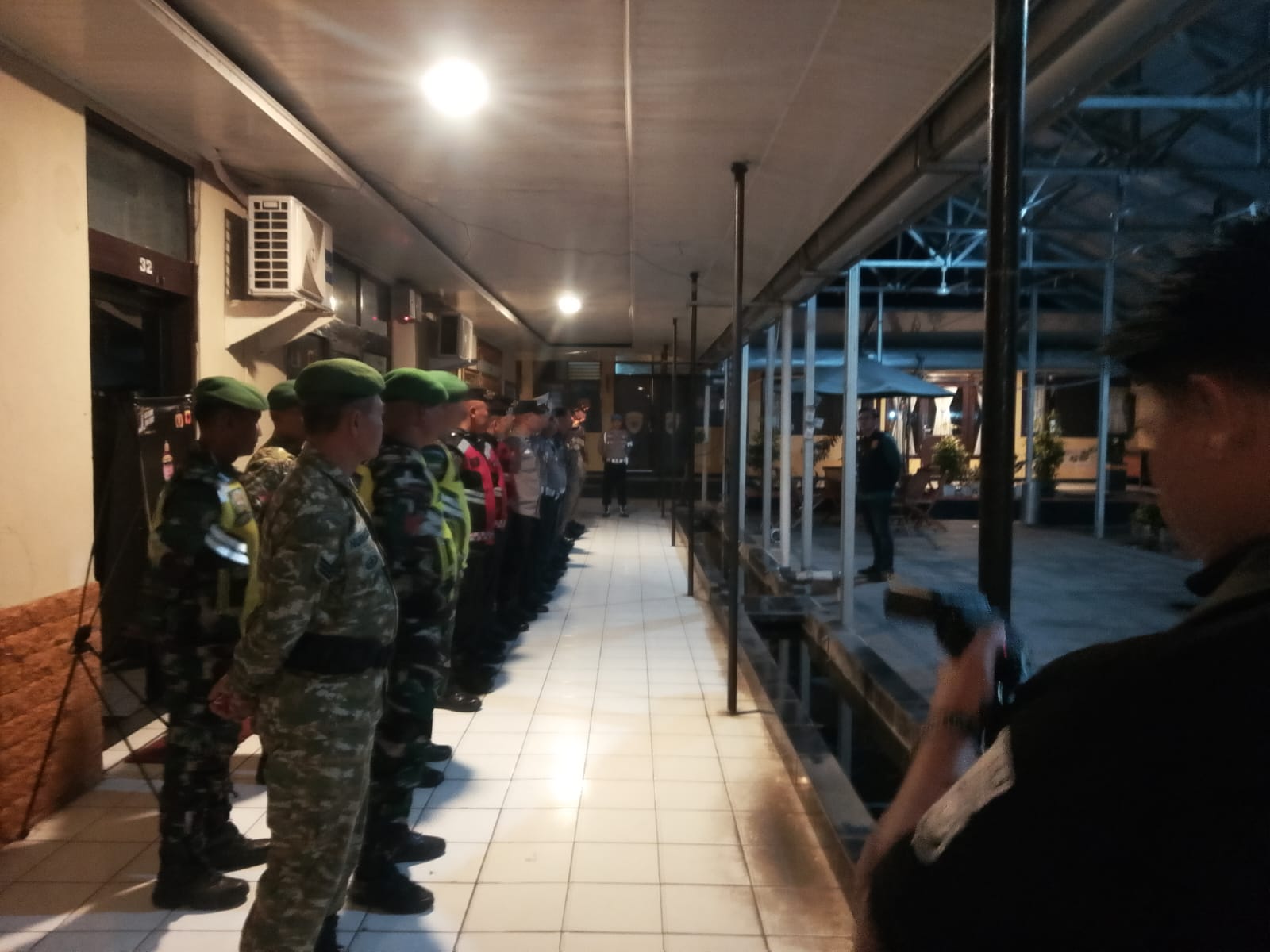 Patroli Gabungan TNI-Polri Dan Satpol PP, Koramil 0607-07/Warudoyong Perkuat Kamtibmas Di Kota Sukabumi