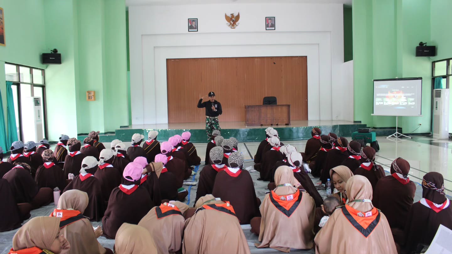 Membentuk Pemimpin Masa Depan, Yonkes 2 Kostrad Dampingi Kegiatan LDK Siswi Ar-Rohmah Putri