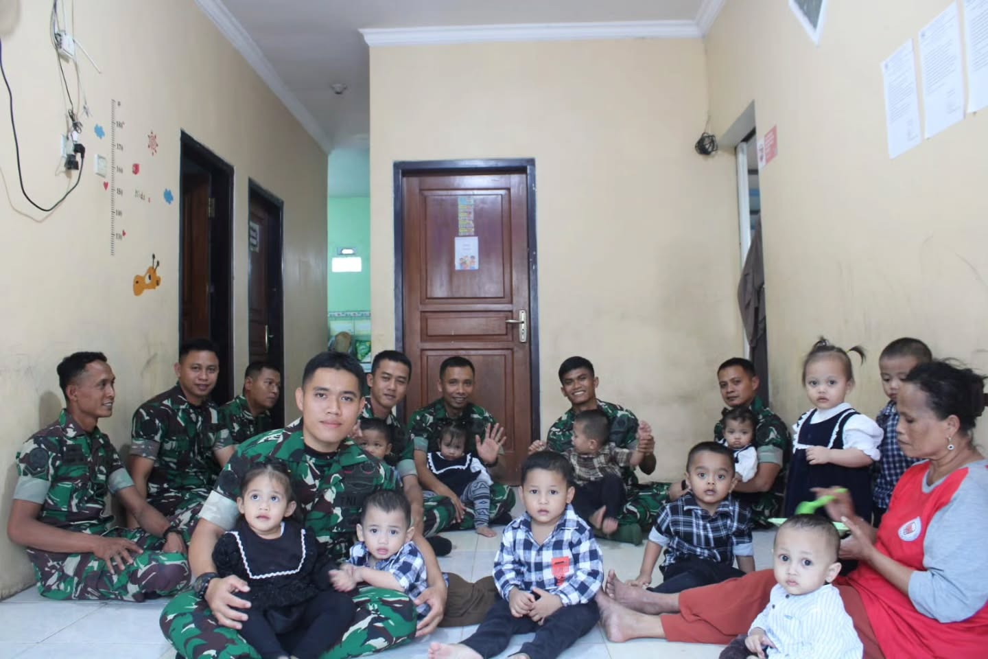 Wujud Syukur HUT Ke-70, Yonarhanud 2 Kostrad Berbagi Kasih dengan Panti Asuhan KNDJH Malang