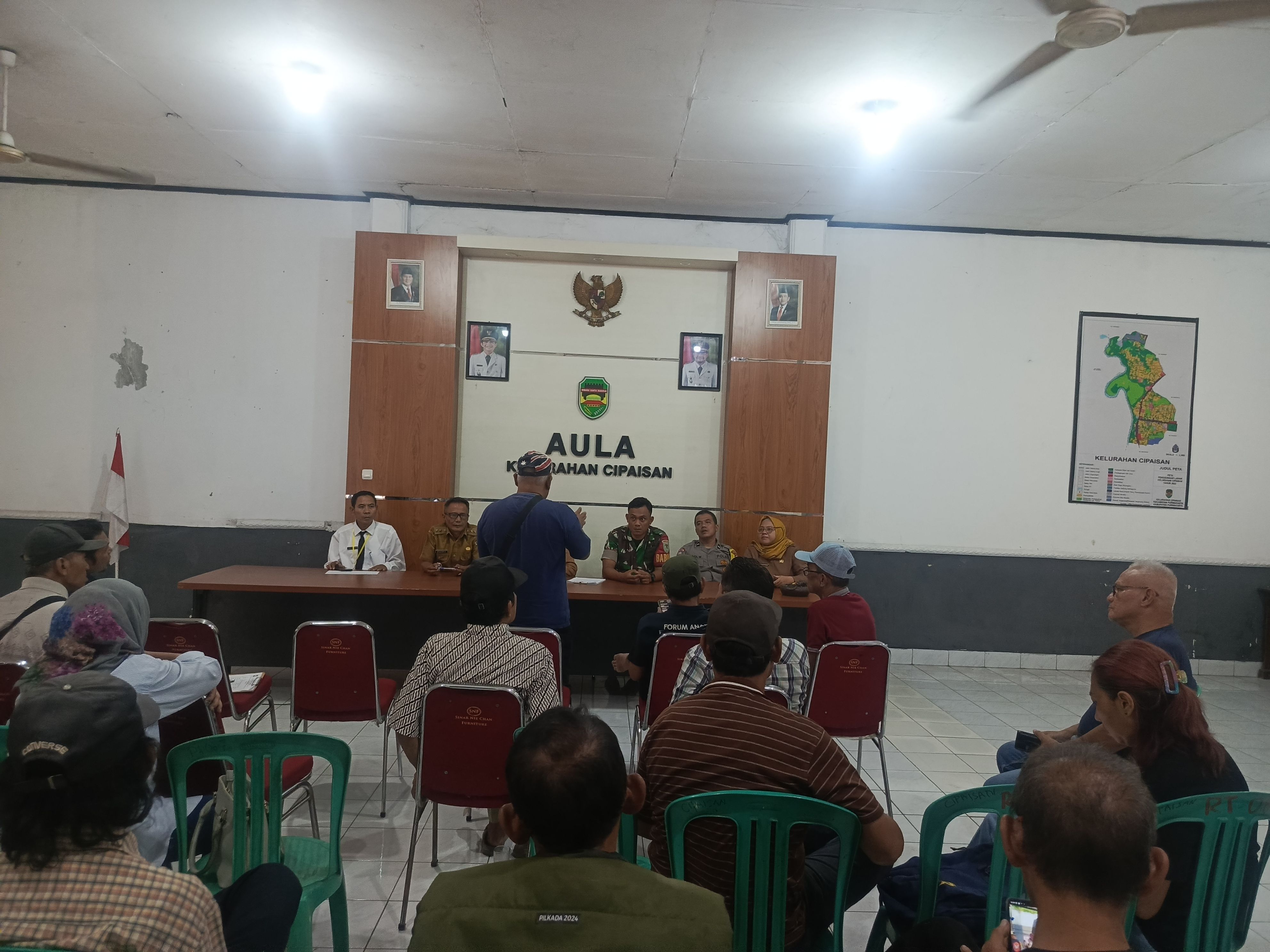 Rapat Minggon Kelurahan Cipaisan Bahas Persiapan Semarak HUT KE - 81 Kemerdekaan Republik Indonesia