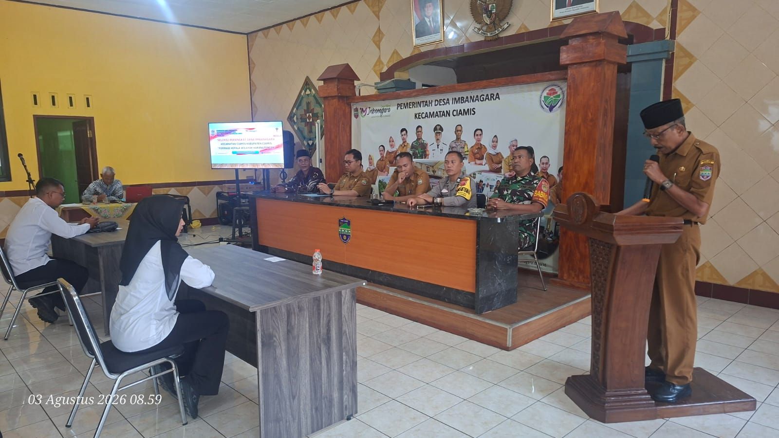 Babinsa Awasi Seleksi Perangkat Desa Imbanagara