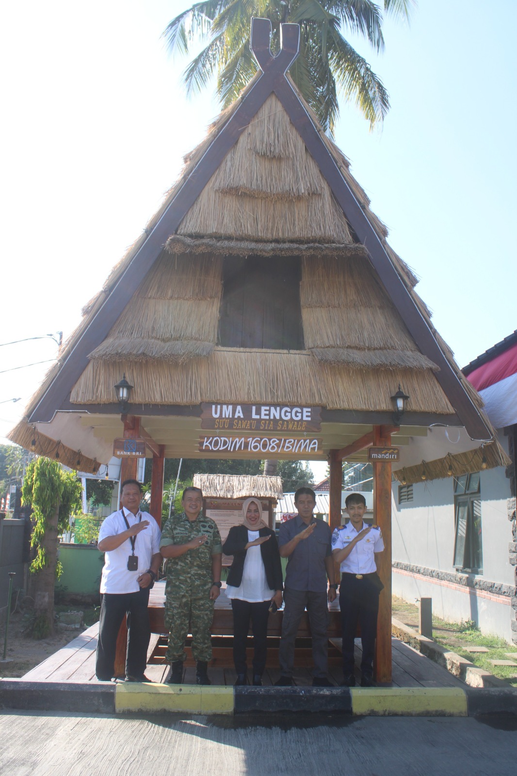 Tingkatkan Keamanan Masyarakat, Otoritas Bandara Sultan Salahuddin Sambangi Kodim 1608/Bima