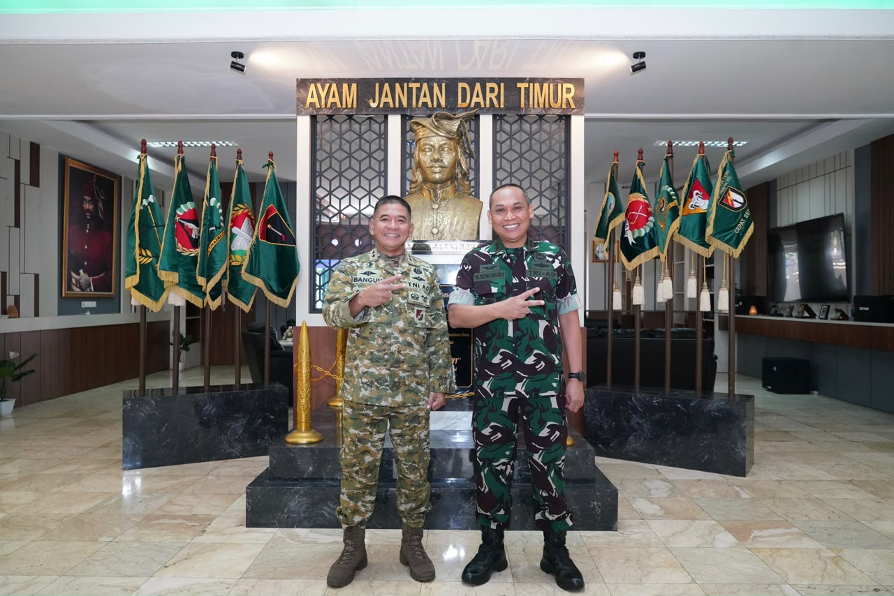 Pererat Soliditas dan Silaturahmi, Pangdam XIV/Hasanuddin Terima Kunjungan Kapuspalad di Makodam
