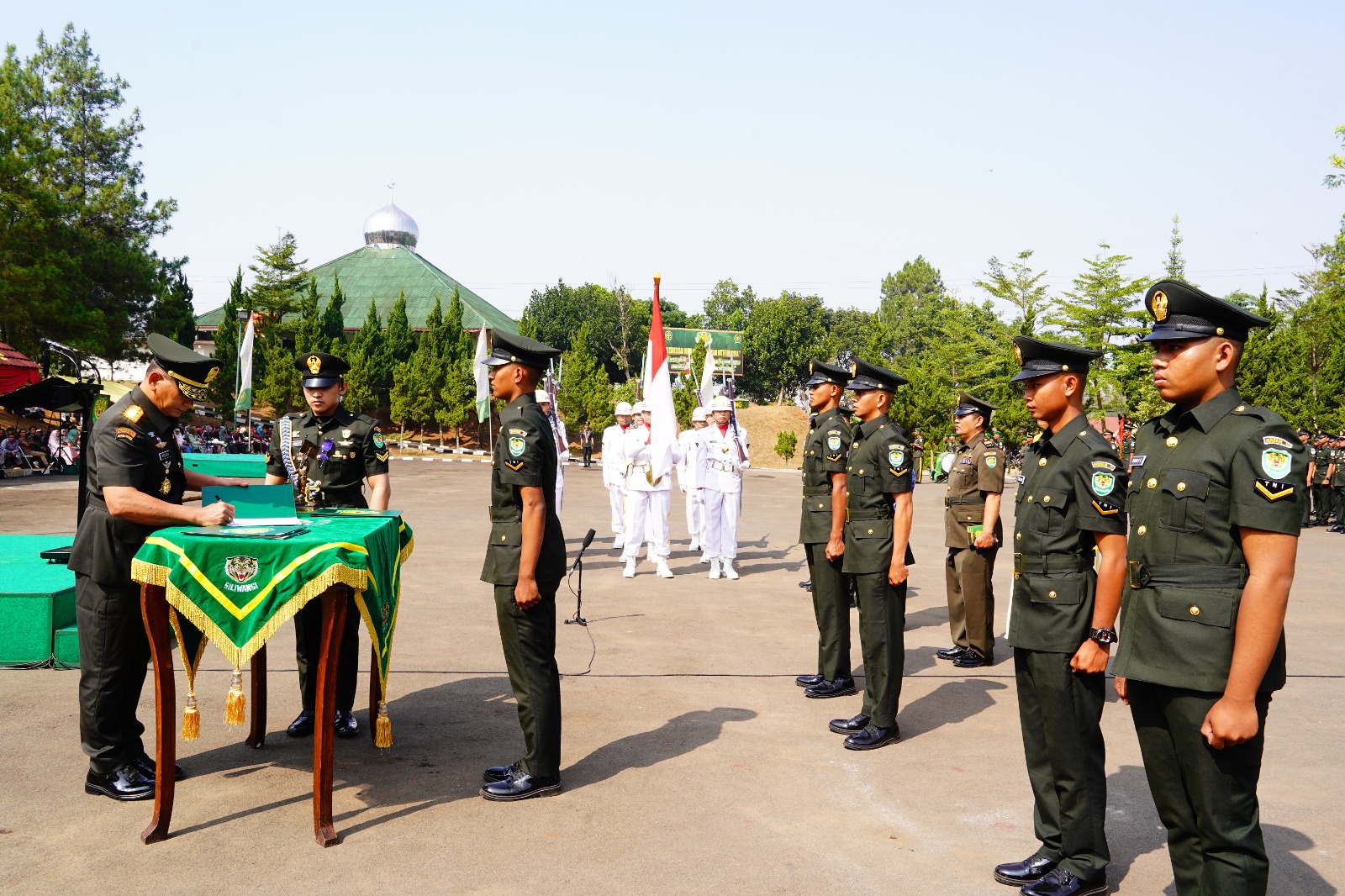 564 Prajurit Siswa DIKMABA TNI AD Resmi Dilantik, Pangdam III/Siliwangi Tekankan Profesionalisme Dan Integritas