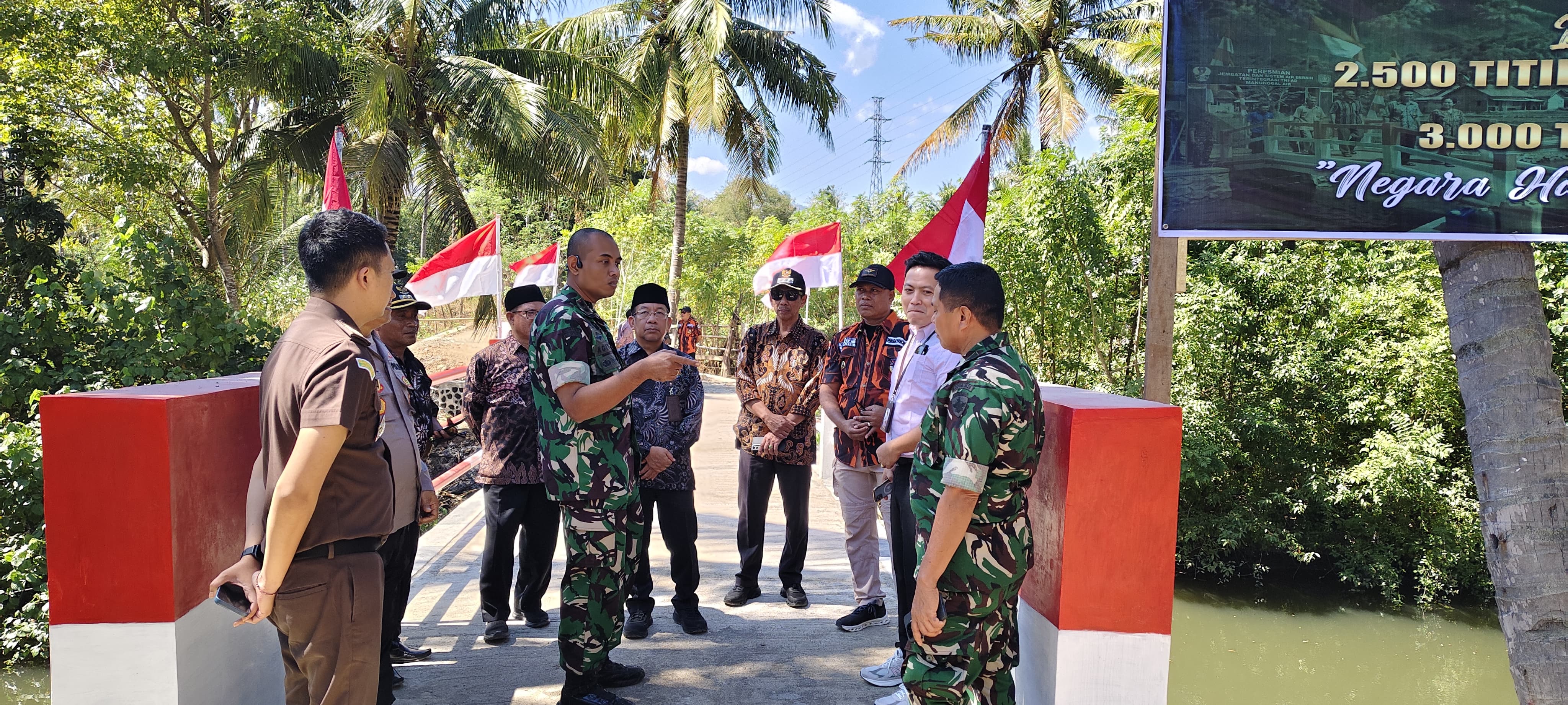 TNI-Polri dan Forkopimda Sumbawa Barat Bersinergi Ikuti Peresmian Jembatan Garuda Merah Putih