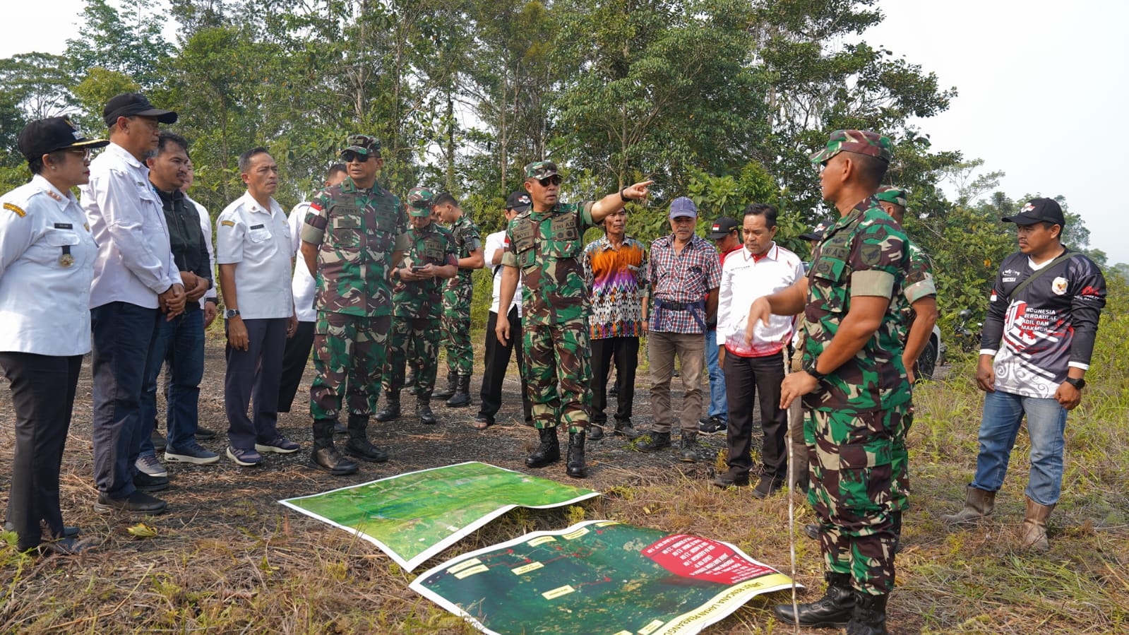 Sambangi Warga Subah, Pangdam XII/Tpr Pastikan Pembangunan Yonif TP Tahap V Dorong Kemajuan Daerah