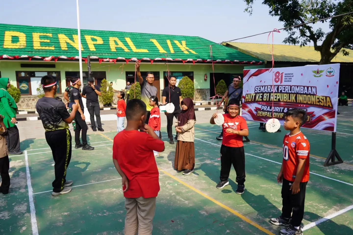 Semarak HUT ke-81 RI, Keluarga Besar Denpal Divif 1 Kostrad Perkuat Kebersamaan