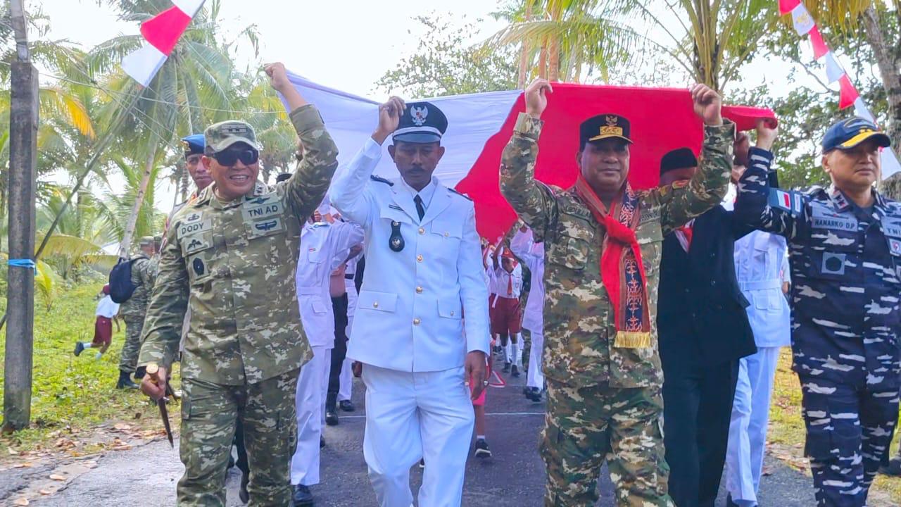 Dari Pesisir Aboru, 500 Meter Merah Putih Berkibar untuk Indonesia