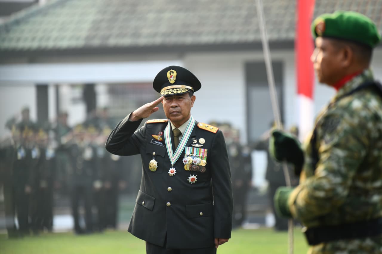 Pusterad Gelar Upacara Peringatan Hari Ulang Tahun ke-81 Kemerdekaan RI