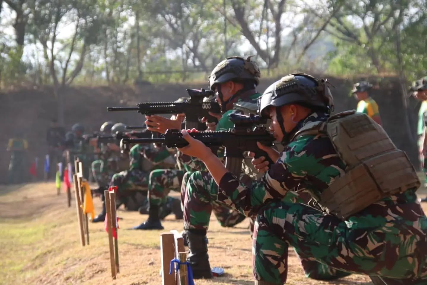 Peleton Tangkas Brigif 3 Kostrad Uji Ketajaman Menembak dan Kekompakan Bela Diri