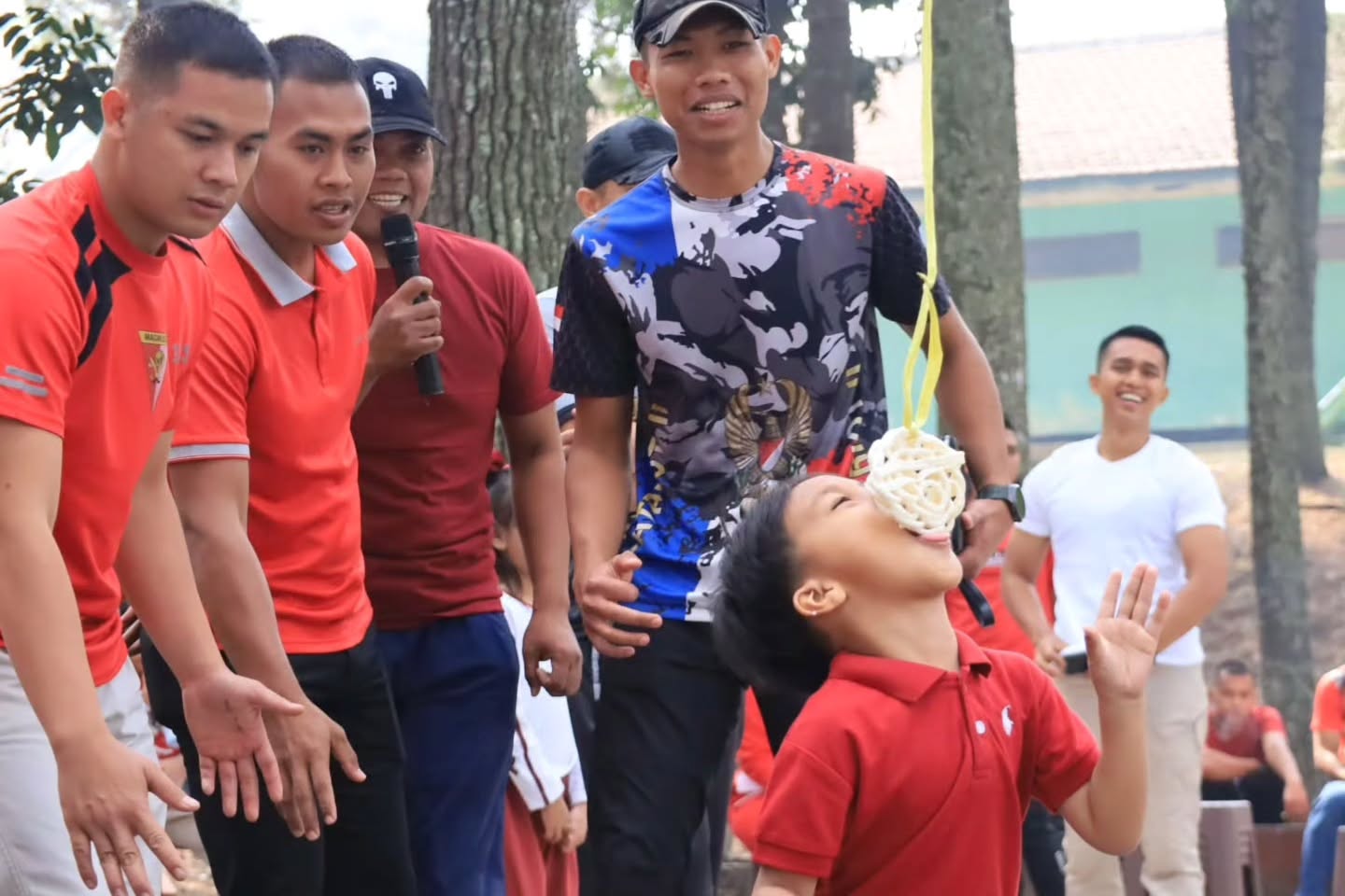 Semarak HUT ke-81 RI, Yonif 330 Kostrad Gelar Lomba dan Karnaval