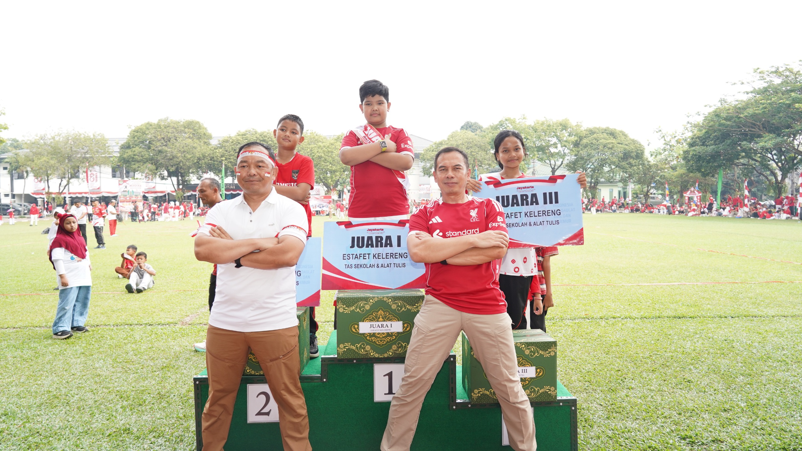 Semangat Kemerdekaan, Pangdam Jaya dan Keluarga Besar Kodam Jaya Kompak Ikuti Perlombaan