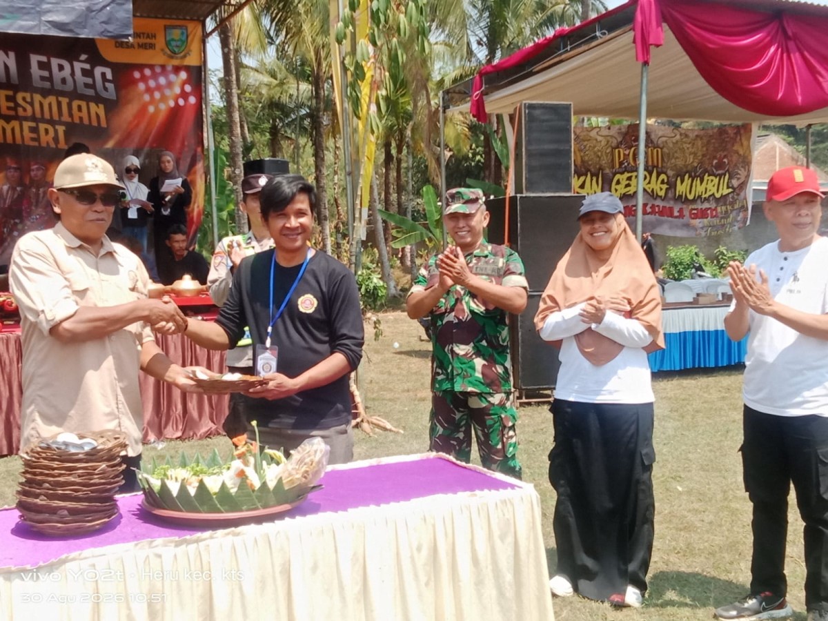 Danramil 04/Kutasari Hadiri Peresmian Lapangan Sepak Bola Wira Bhakti di Desa Meri
