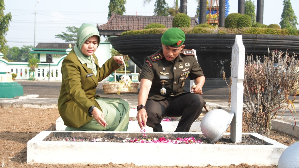 Dandim 0708 Purworejo Pimpin Ziarah Rombongan dalam Rangka HUT Korem 072 Pamungkas