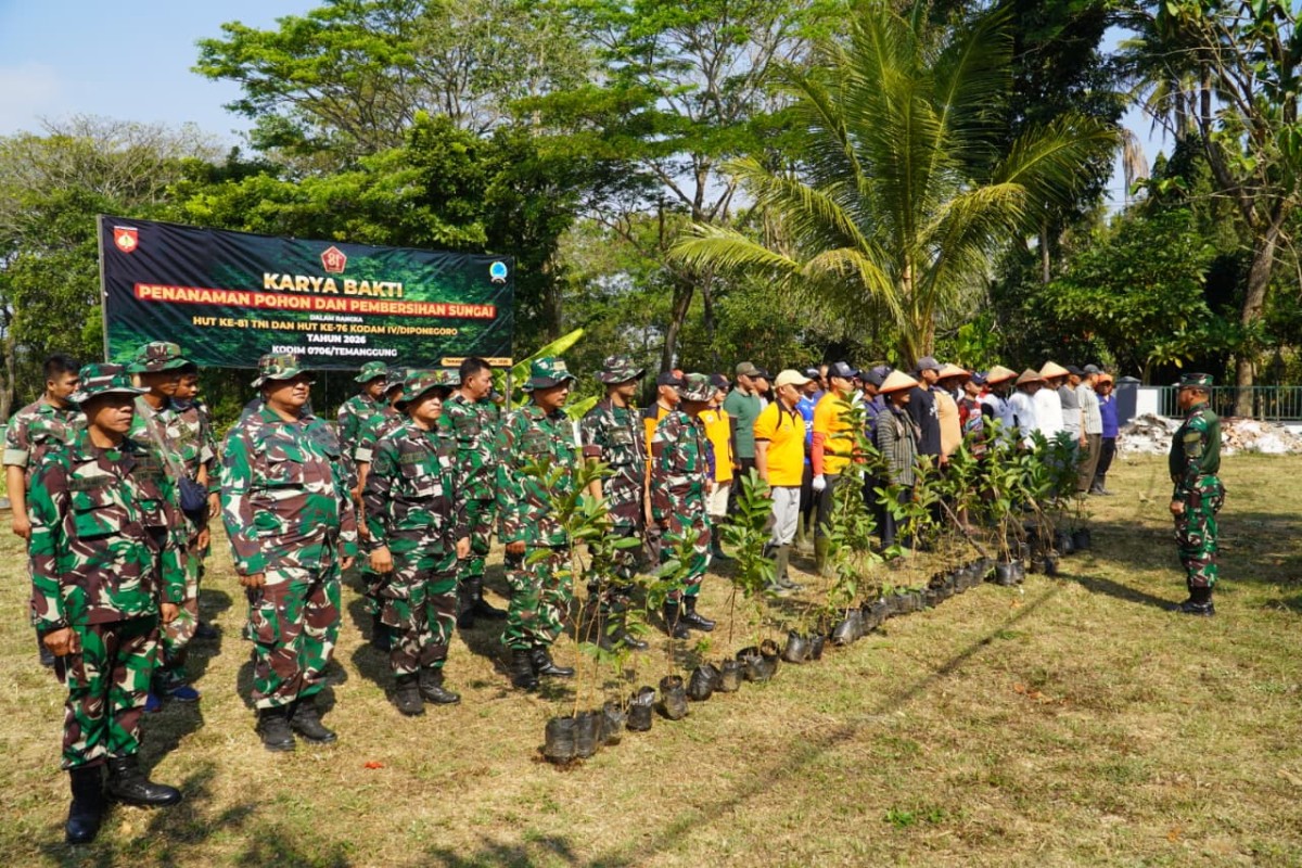 Langkah Konkret Antisipasi Bencana, Kasdim 0706/Temanggung Pimpin Langsung Karya Bhakti Penanaman Pohon dan Bersih Sungai