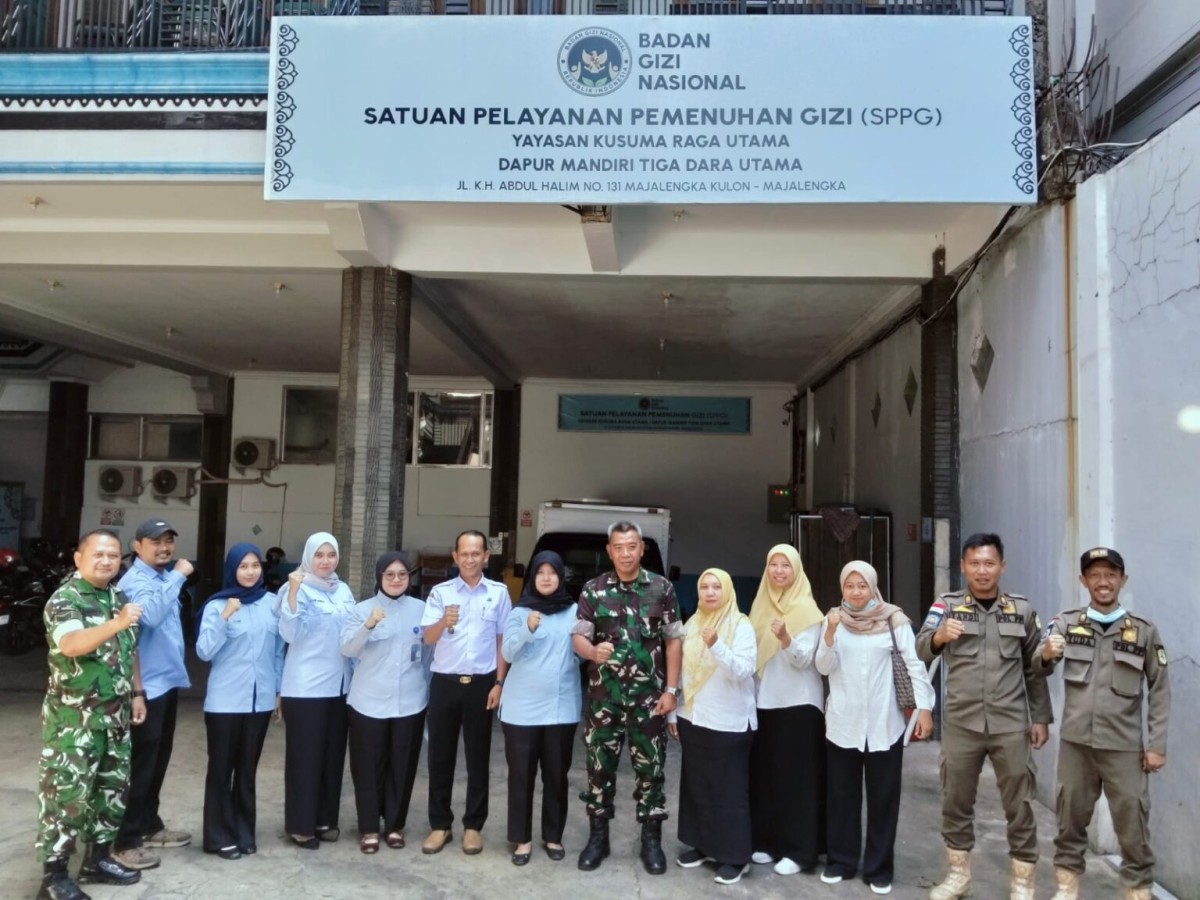 Monitoring MBG di SPPG Tiga Dara Majalengka, Danramil Pastikan Standar Kebersihan Terpenuhi