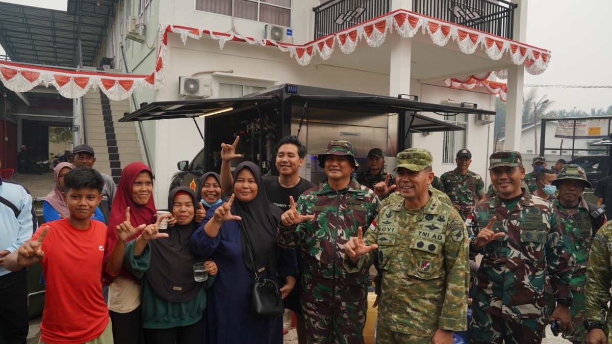 Atasi Krisis Air Bersih Akibat Kemarau, TNI Kerahkan Mobil Water Treatment di Desa Limbung