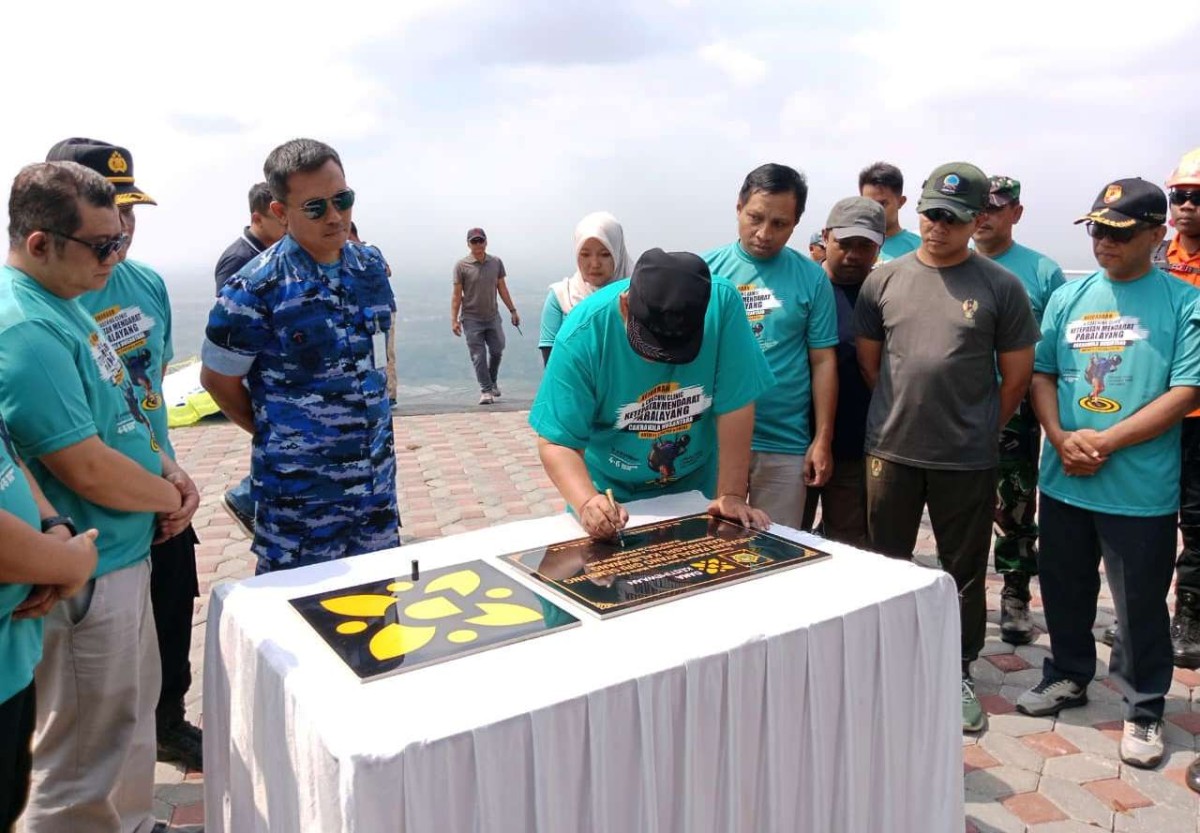 Dandim Kulon Progo Hadiri Pembukaan Festival Paralayang Tahun 2026