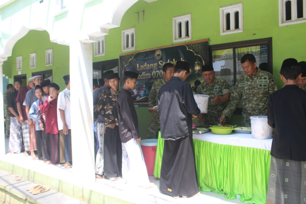 Ladang Sedekah Kodim 0703/Cilacap Rutin Digelar Setiap Jumat