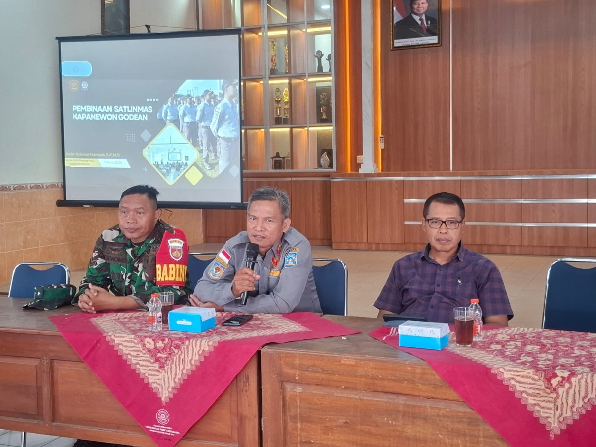 Babinsa Godean Sleman Sampaikan Pesan Kepada Linmas
