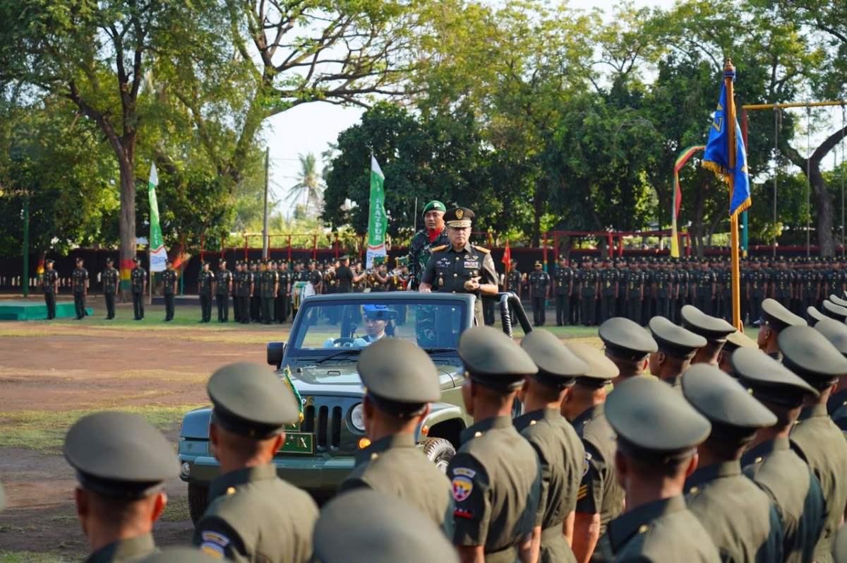 Tegaskan Disiplin dan Profesionalisme, Pangdam IX/Udayana Tutup Pendidikan Tamtama Infanteri Gelombang II TA 2026