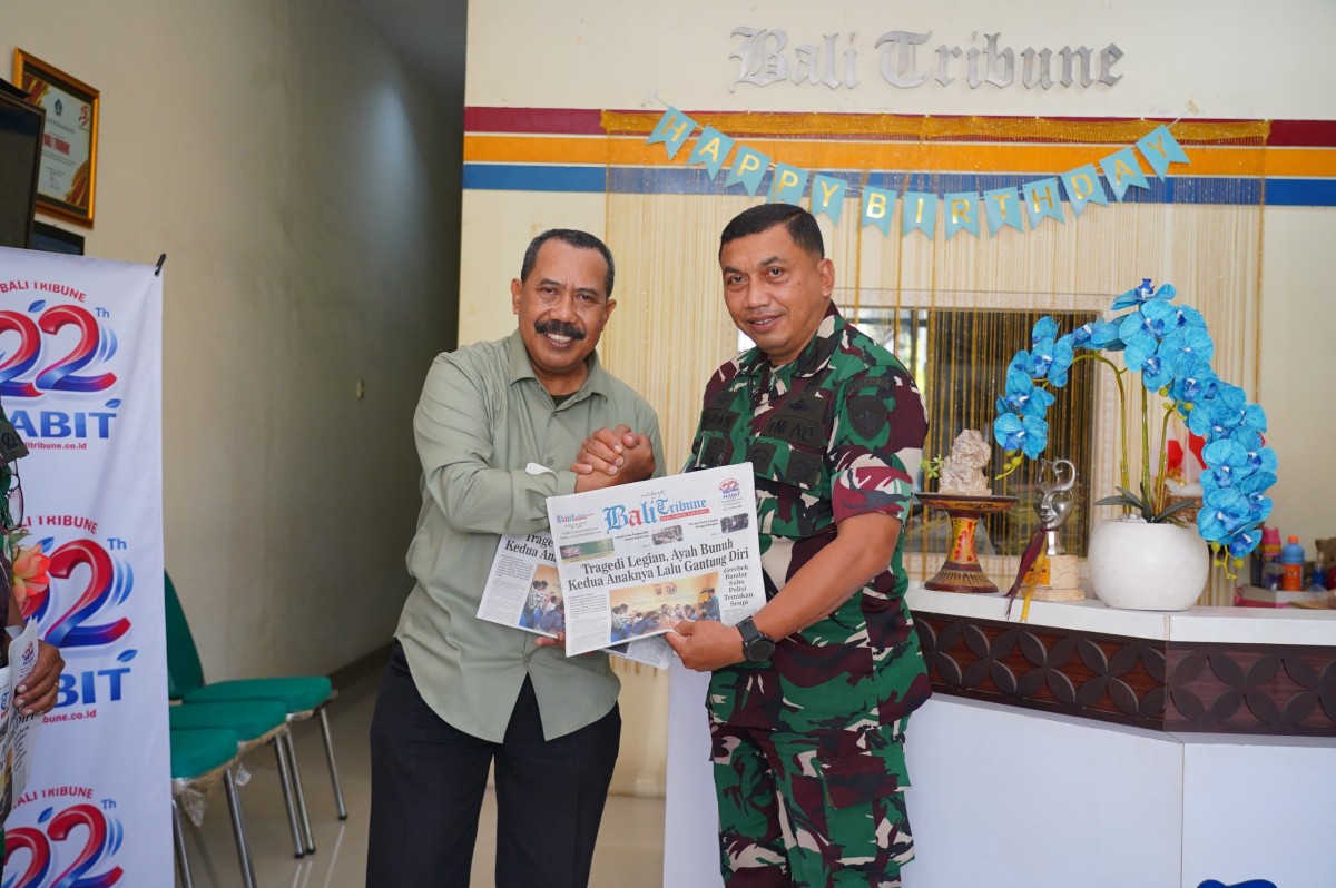 Perkuat Kemitraan Media, Kapendam IX/Udayana Silaturahmi ke Bali Tribune
