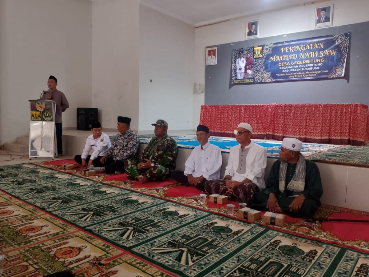 Babinsa Koramil 2208/Nyalindung Hadiri Peringatan Maulid Nabi Muhammad SAW