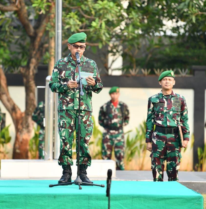 Pusterad Gelar Upacara Bendera 17-an Bulan September Tahun 2026