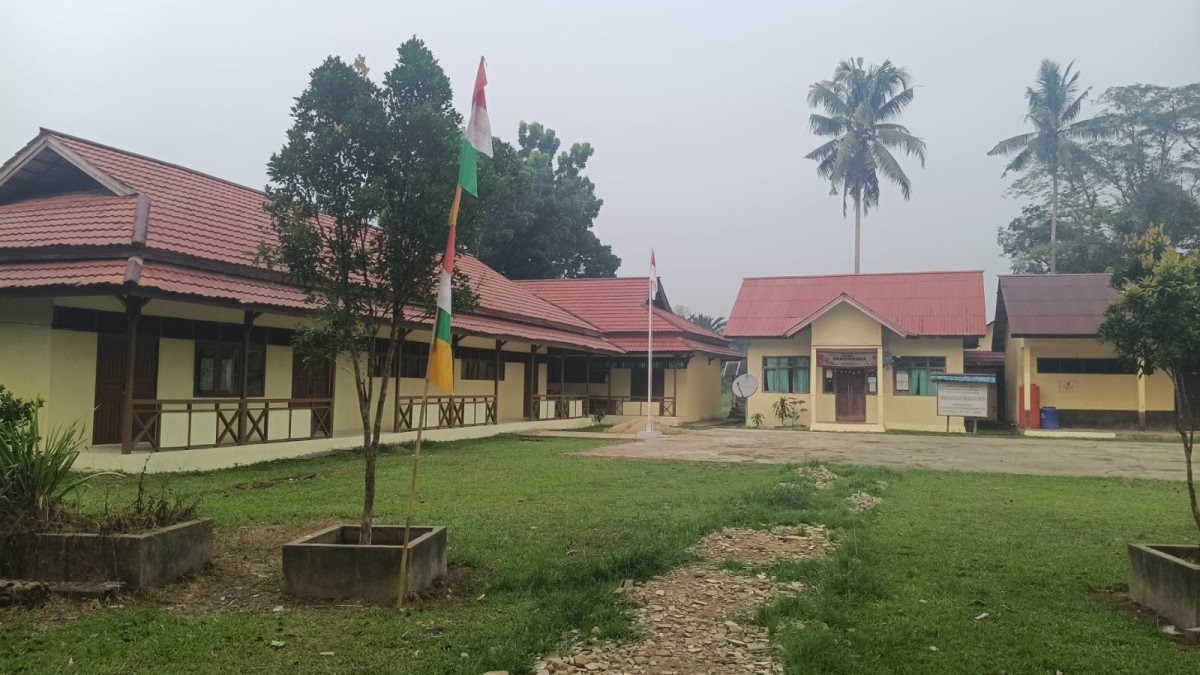 Karya Bakti Skala Besar Kodim 1209/Bengkayang Tuntas 100%, Rehab Sekolah di Perbatasan