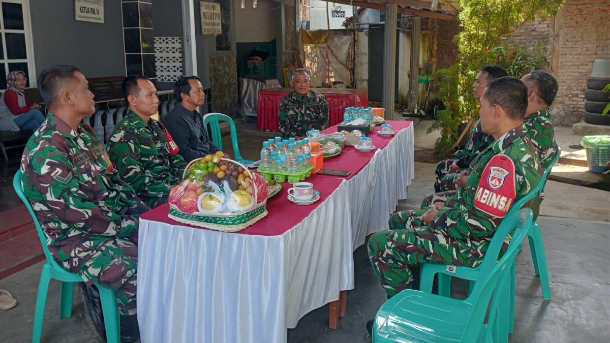 Peringati HUT Ke-81 TNI Dan HUT Ke-76 Kodam IV/Diponegoro, Koramil 18/Cilacap Utara Laksanakan Anjangsana