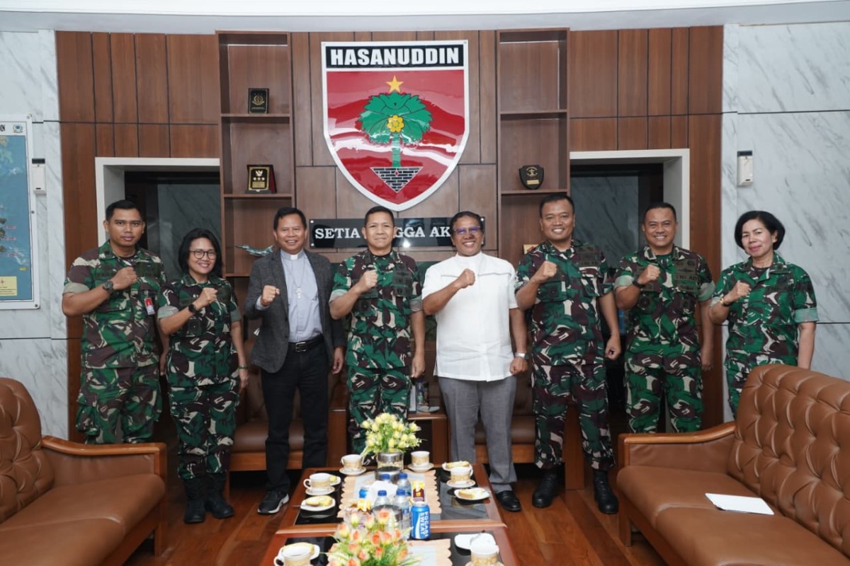 Perkuat Silaturahmi dan Sinergi, Kasdam XIV/Hsn Terima Kunjungan Vikjen Keuskupan Agung Makassar di Makodam