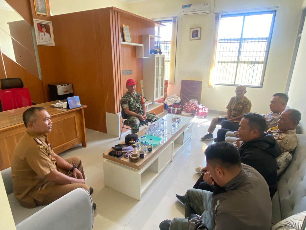 Babinsa Koramil 2213/Jampangkulon Hadiri Musyawarah Rencana Perawatan Bendungan PLTMH PT Zhong Min Hydro Indonesia